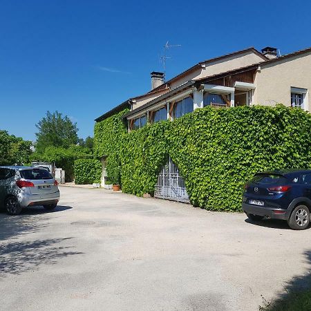 Gite Mercuès Exteriör bild